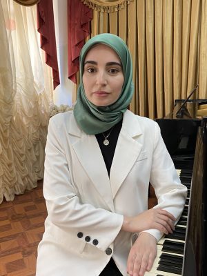 Портретное фото Алиева Т