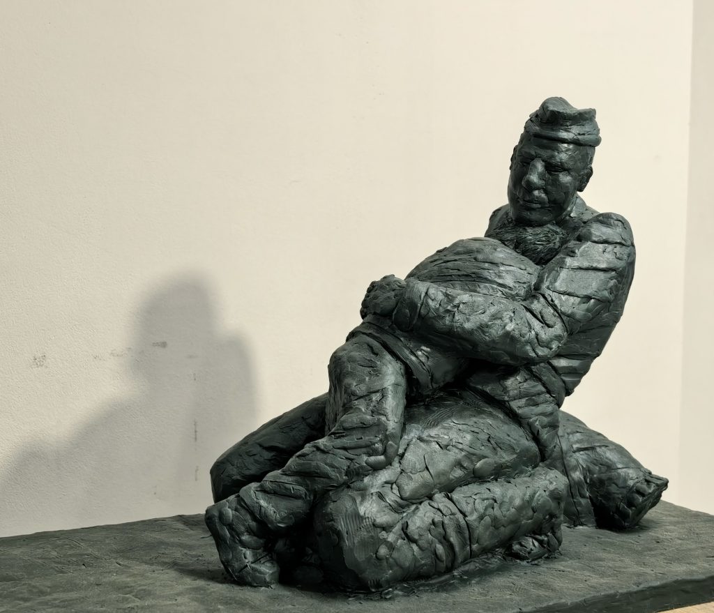 Выставка "Образ защитника Отечества в произведениях молодых художников": скульптура