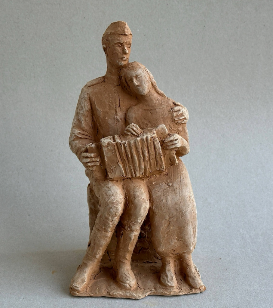 Выставка "Образ защитника Отечества в произведениях молодых художников": скульптура