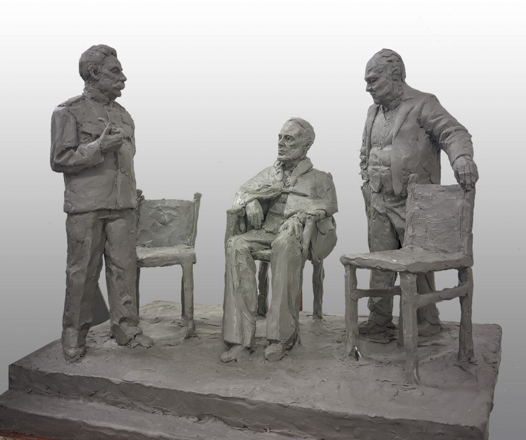 Выставка "Образ защитника Отечества в произведениях молодых художников": скульптура