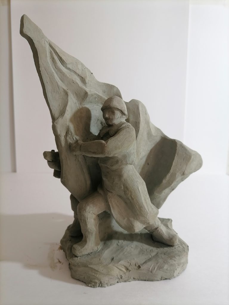 Выставка "Образ защитника Отечества в произведениях молодых художников": скульптура